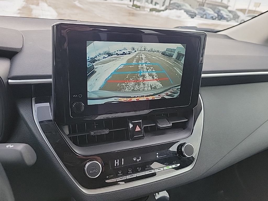 Used 2025 Toyota Corolla LE image 20