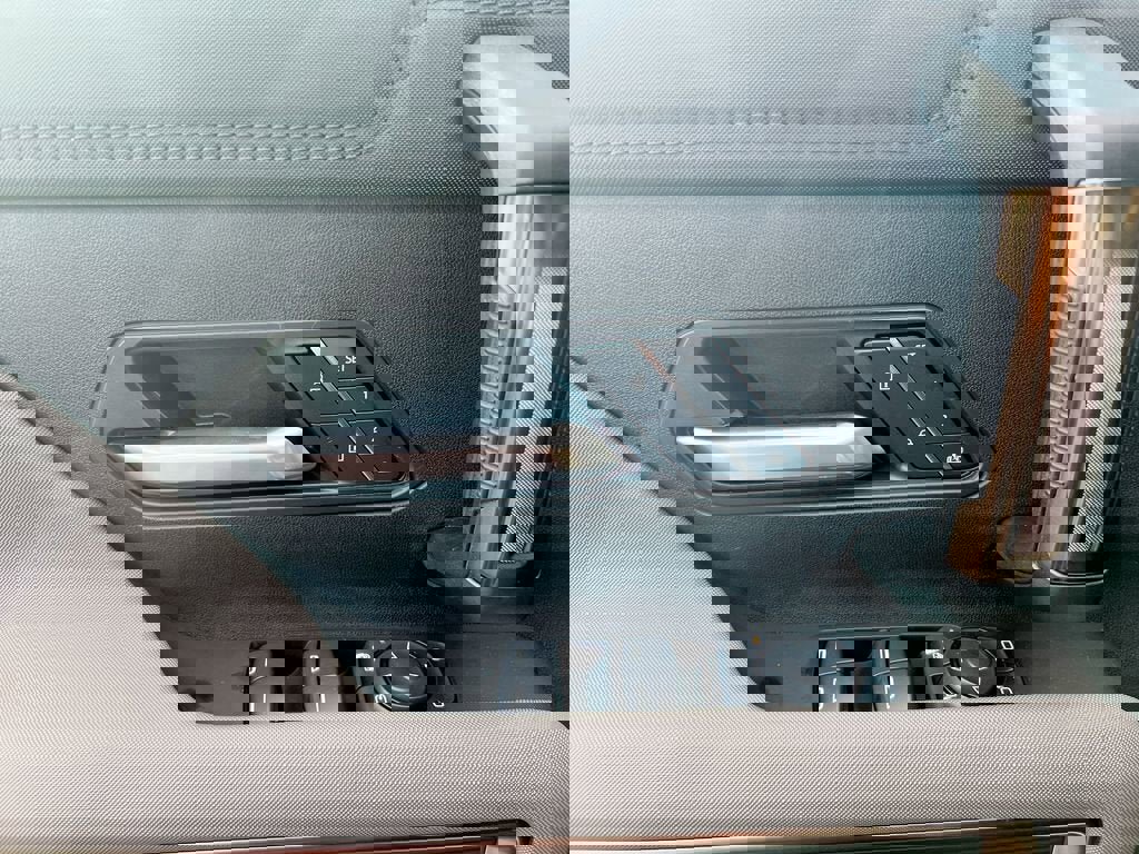 New 2025 GMC Hummer EV 2X image 20