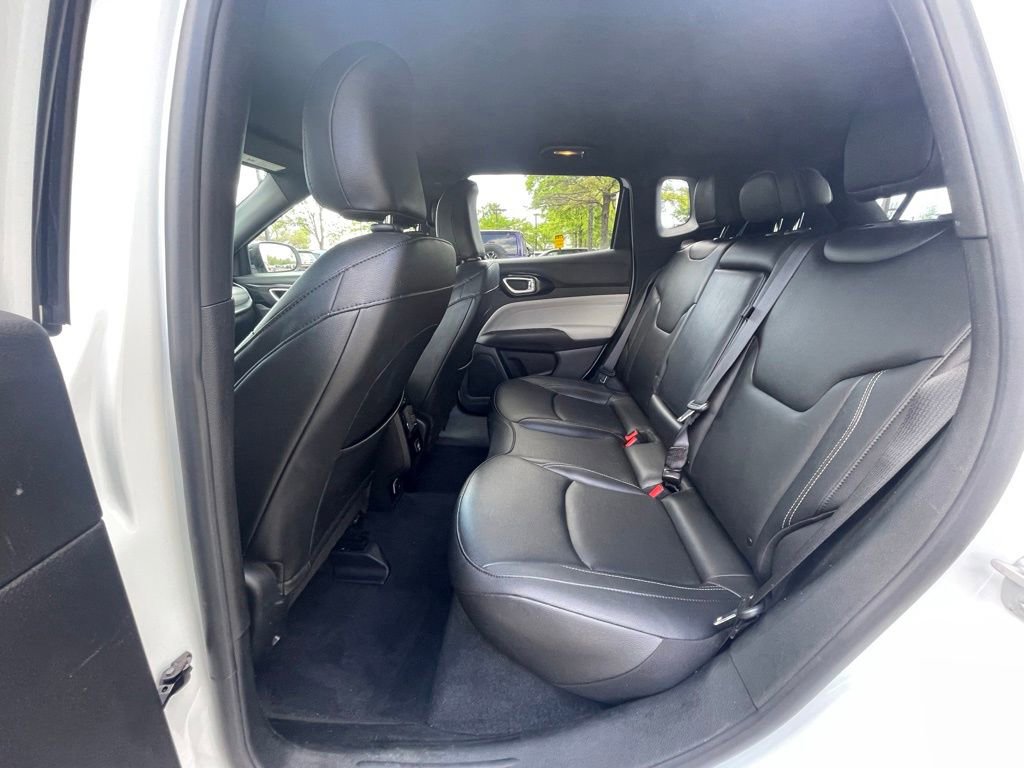 Certified 2025 Jeep Compass Limited AWD/4WD image 16