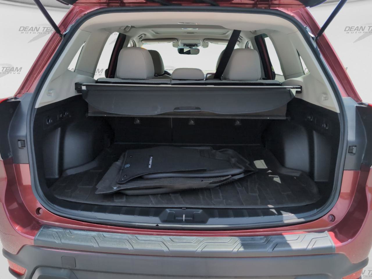 Used 2019 Subaru Forester Premium w/ All-Weather Package AWD/4WD image 9