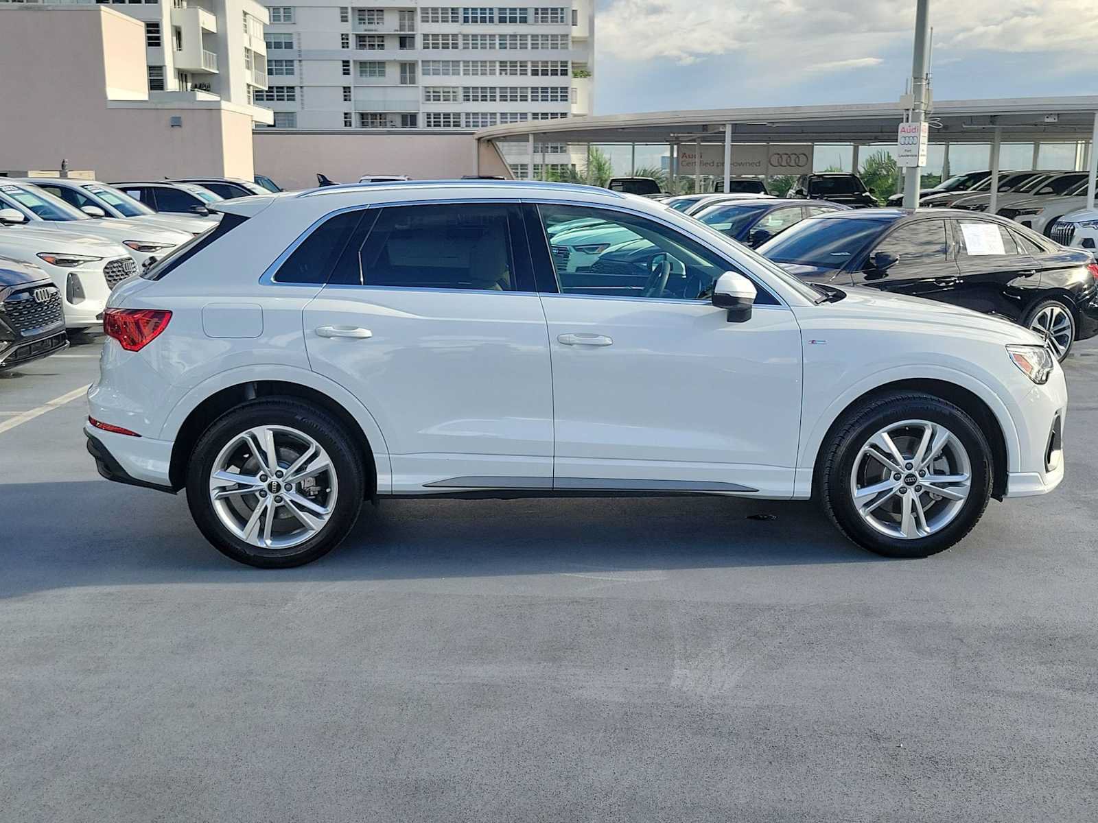 Certified 2023 Audi Q3 2.0T Premium Plus AWD/4WD image 7