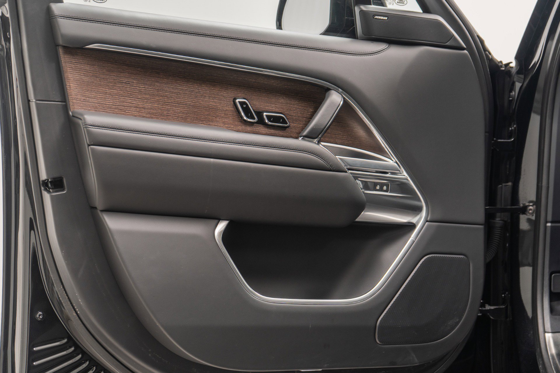 Used 2024 Land Rover Range Rover SE image 30