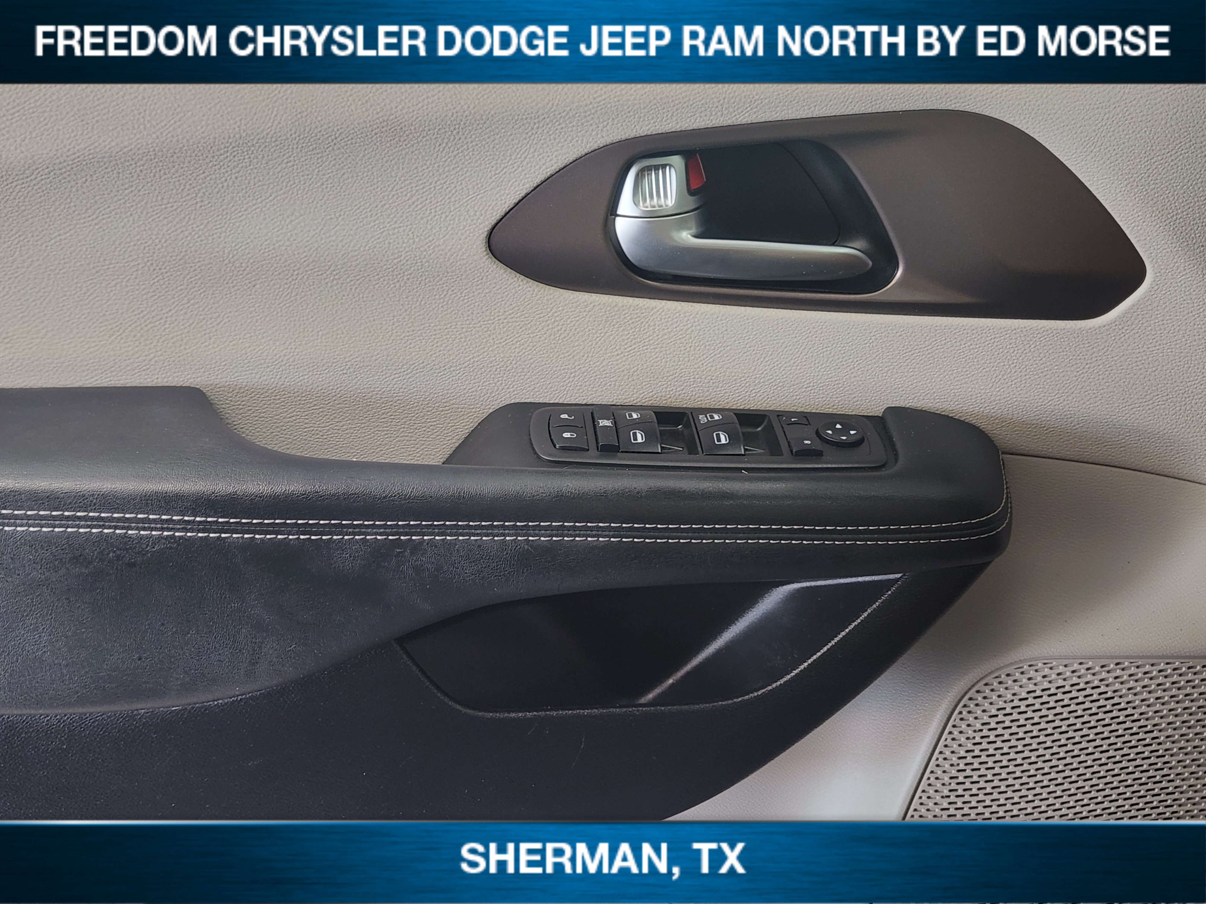 Used 2021 Chrysler Voyager L FWD image 16