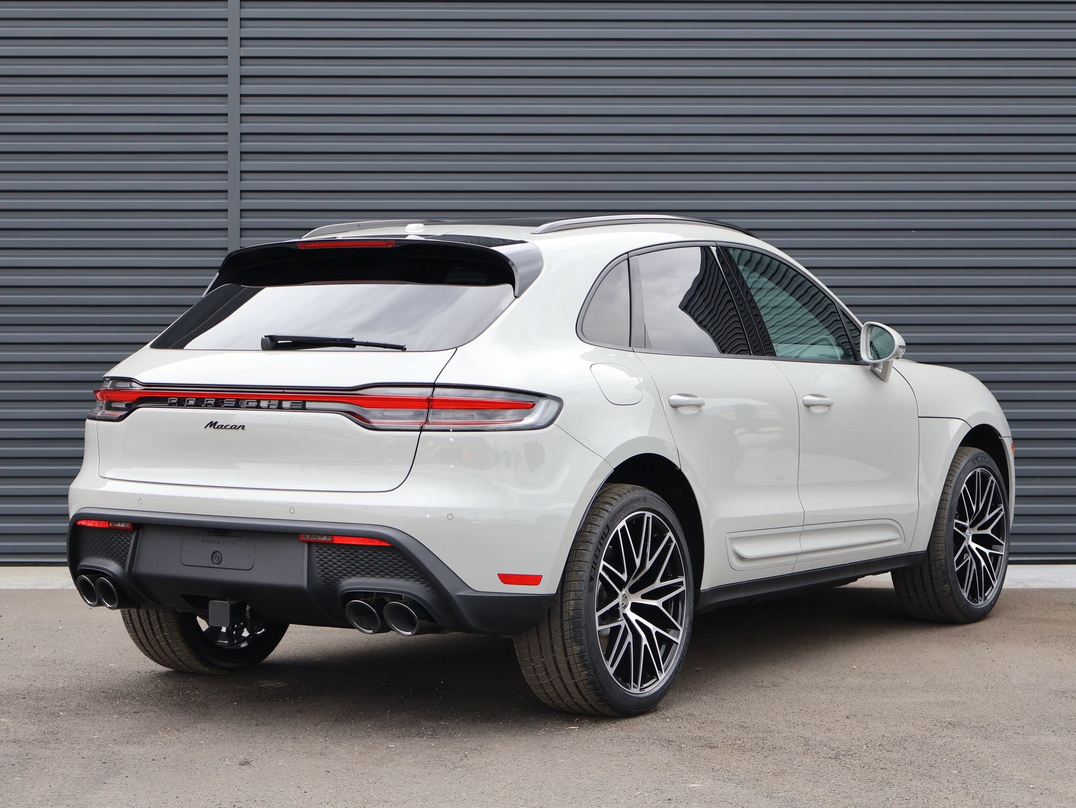 New 2026 Porsche Macan AWD/4WD image 9