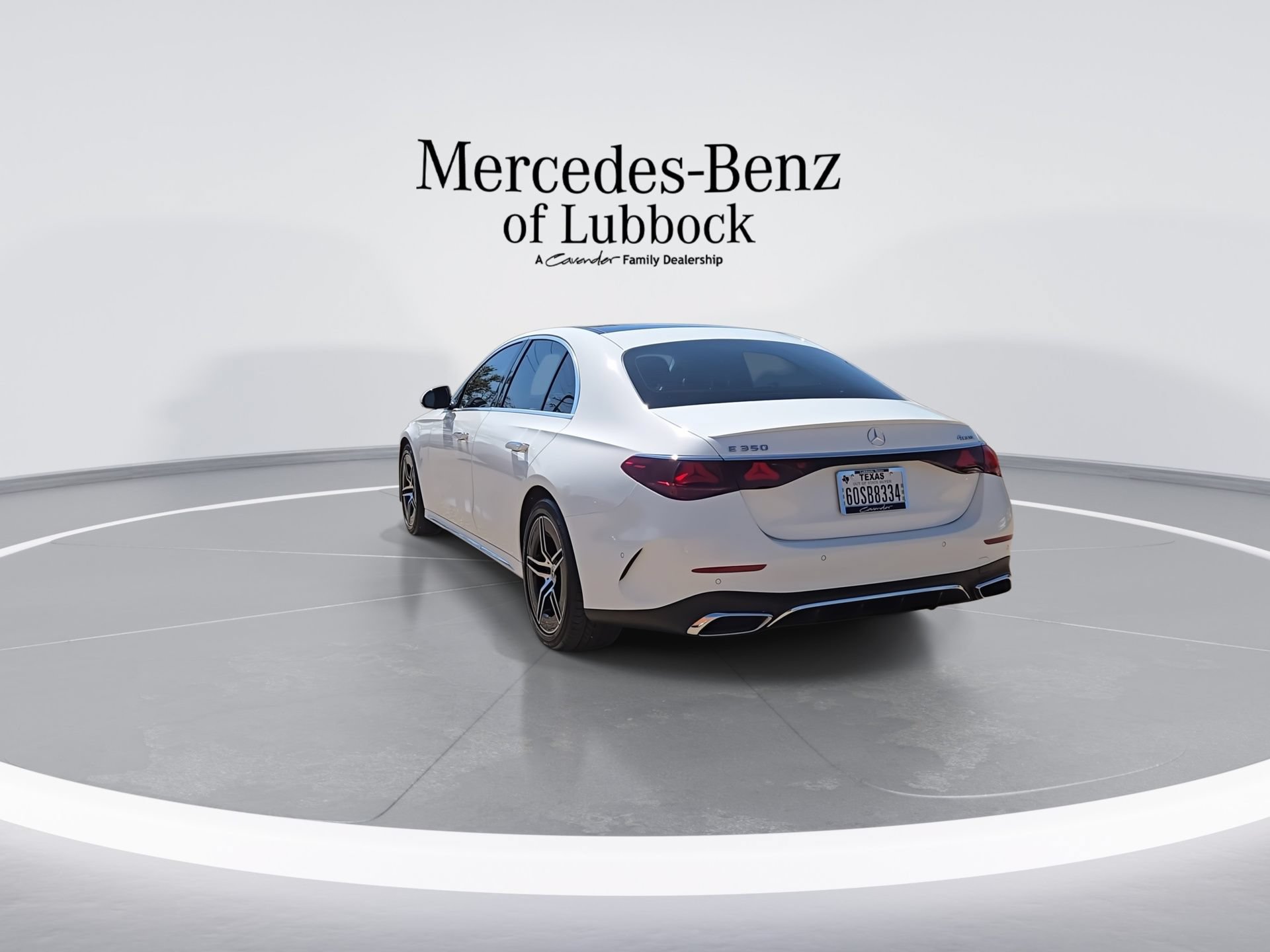 Used 2025 Mercedes-Benz E 350 4MATIC Sedan image 7