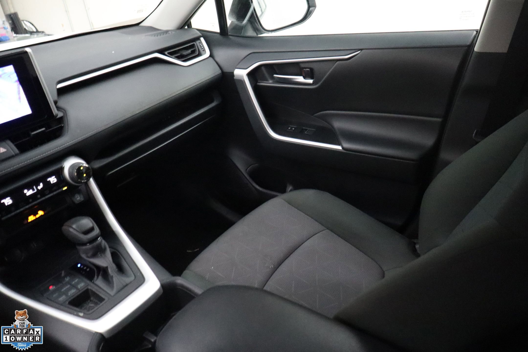 Used 2024 Toyota RAV4 XLE image 21