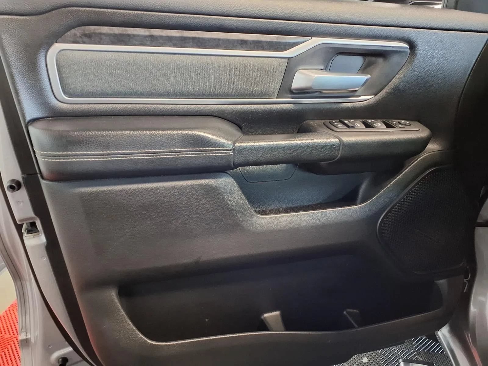 Used 2022 RAM 1500 Big Horn AWD/4WD image 17