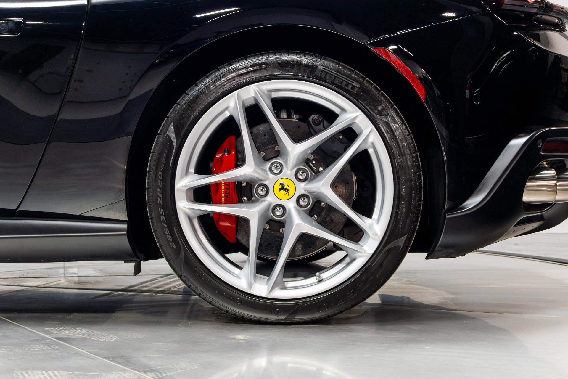 Used 2022 Ferrari Roma image 43