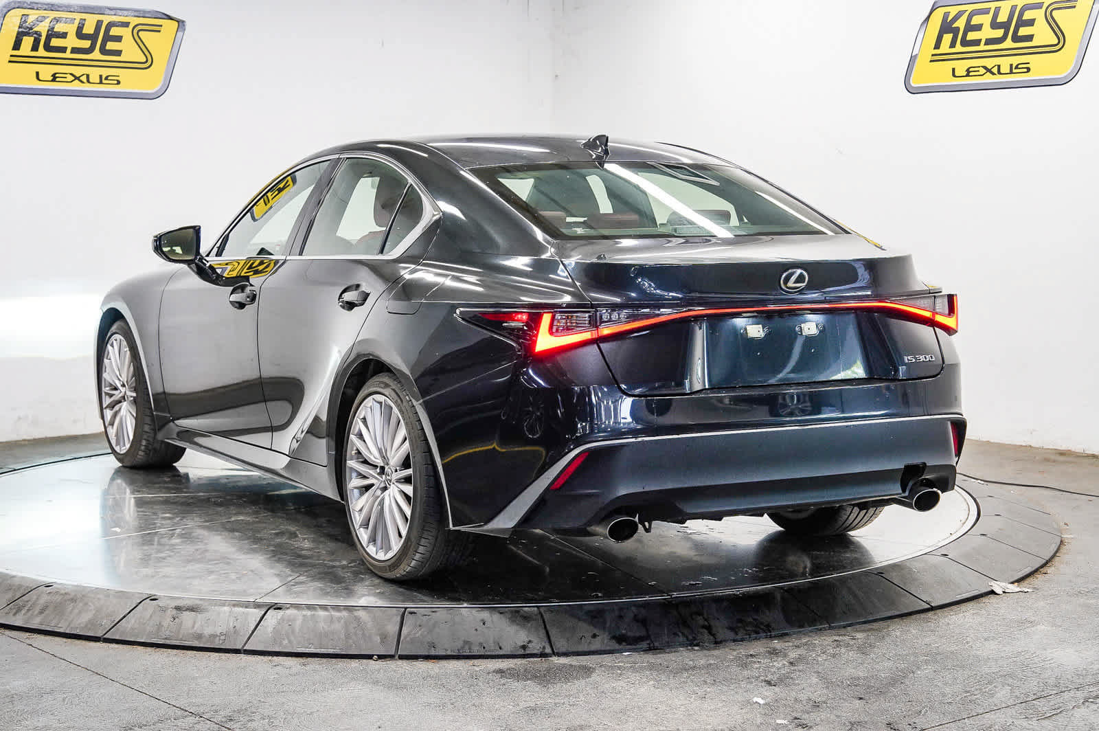 Used 2024 Lexus IS 300 w/ Premium Package RWD image 2