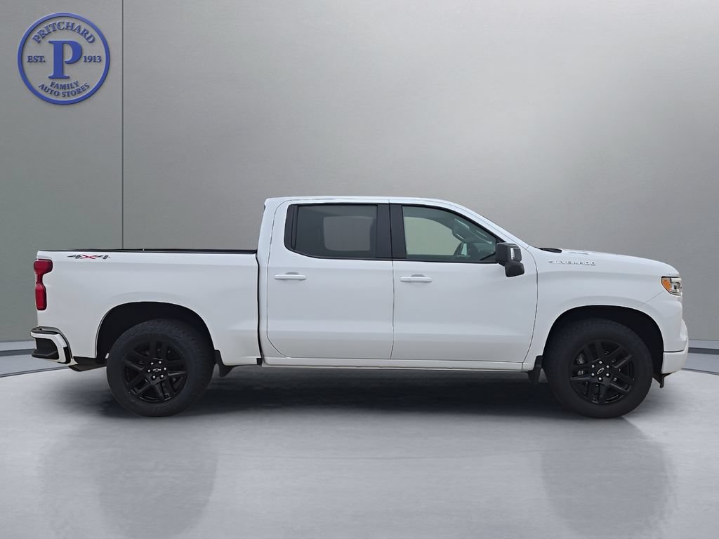 Used 2025 Chevrolet Silverado 1500 RST w/ Convenience Package II AWD/4WD image 8