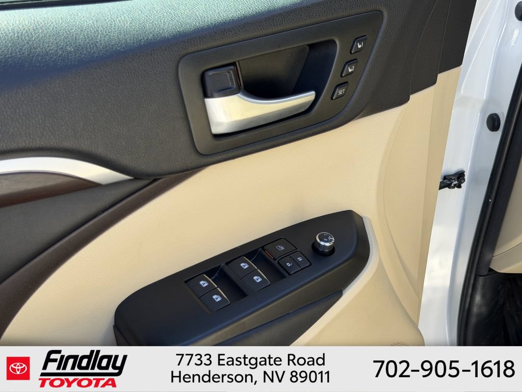 Certified 2016 Toyota Highlander Limited FWD image 21