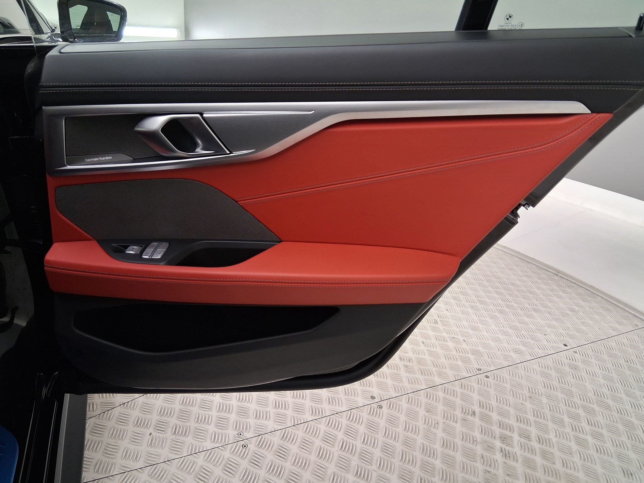 Used 2025 BMW 840i w/ M Sport Professional Package RWD image 33