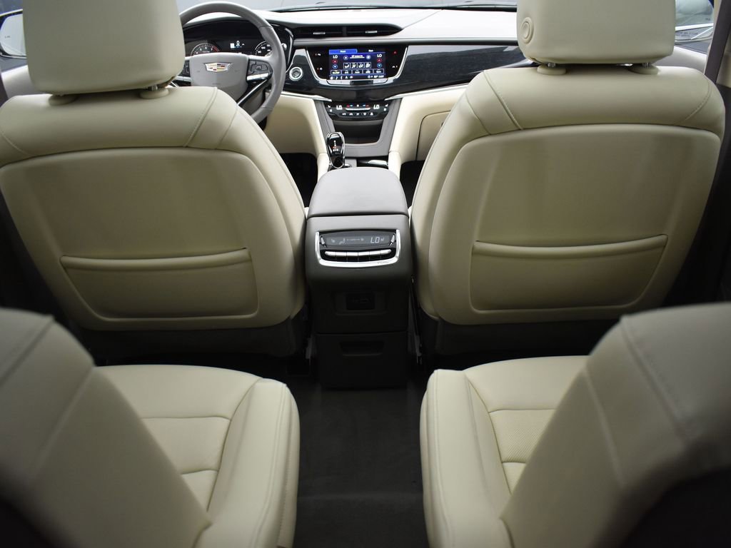 Certified 2023 Cadillac XT6 Premium Luxury w/ LPO, Floor Liner Package image 30