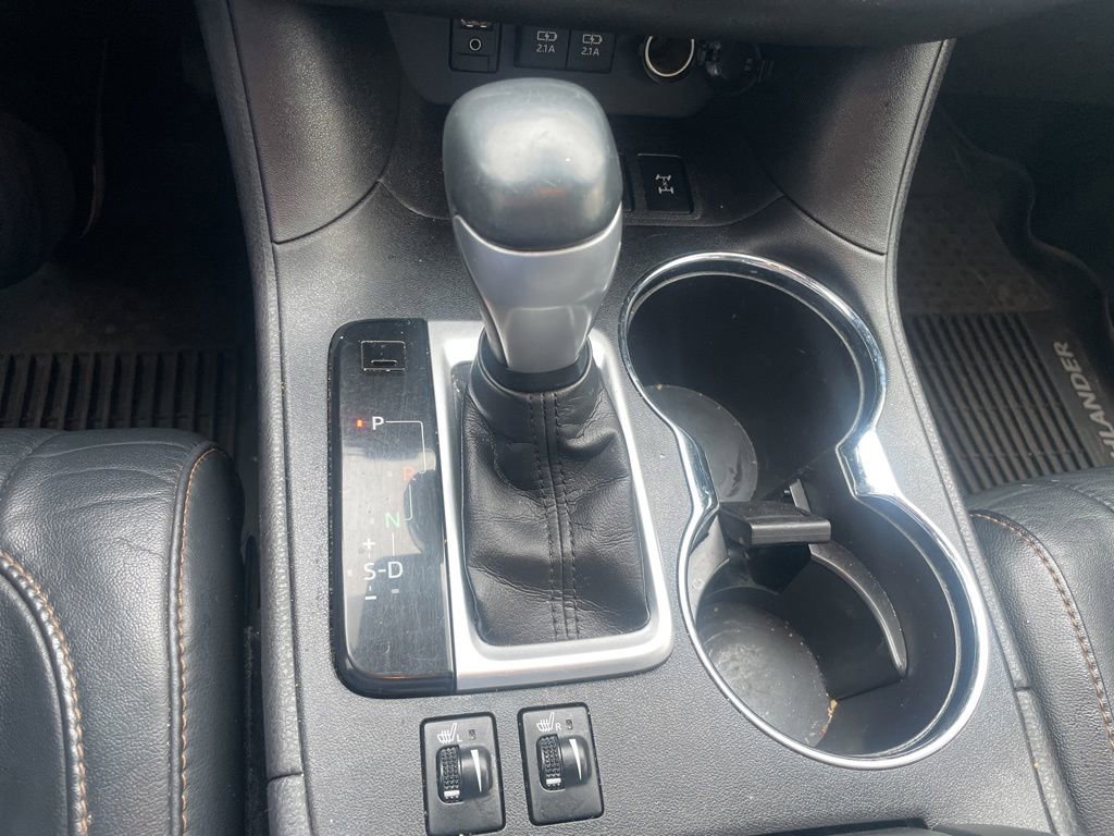 Used 2017 Toyota Highlander XLE AWD/4WD image 14