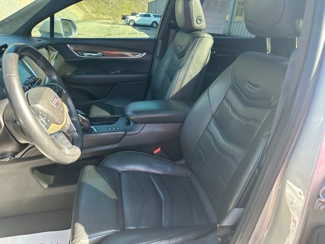 Used 2017 Cadillac XT5 Platinum w/ Driver Assist Package AWD/4WD image 22