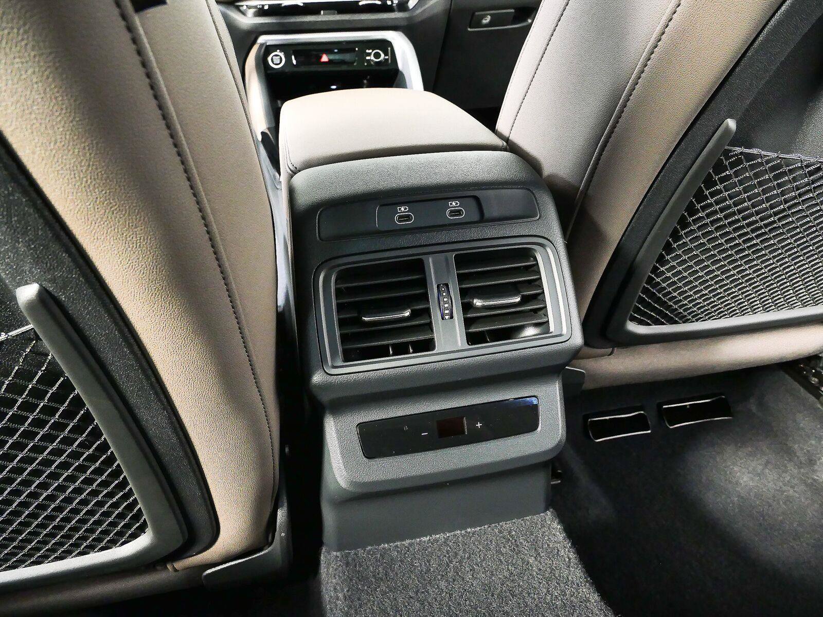 Used 2025 Audi Q5 Premium Plus w/ Premium Plus AWD/4WD image 21