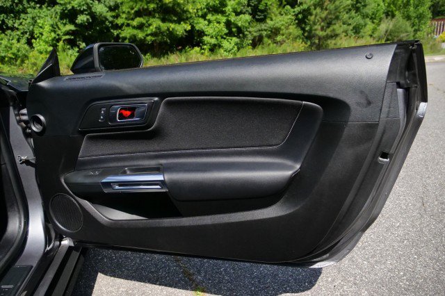 Used 2021 Ford Mustang GT RWD image 33