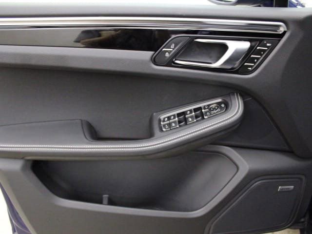 New 2024 Porsche Macan image 26