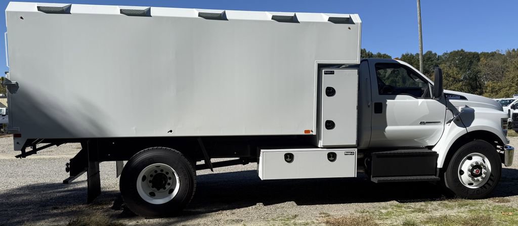 New 2026 Ford F750 2WD Regular Cab Super Duty image 8