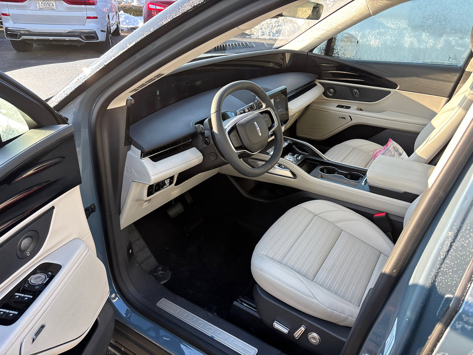 New 2026 Lincoln Nautilus Reserve AWD/4WD image 25