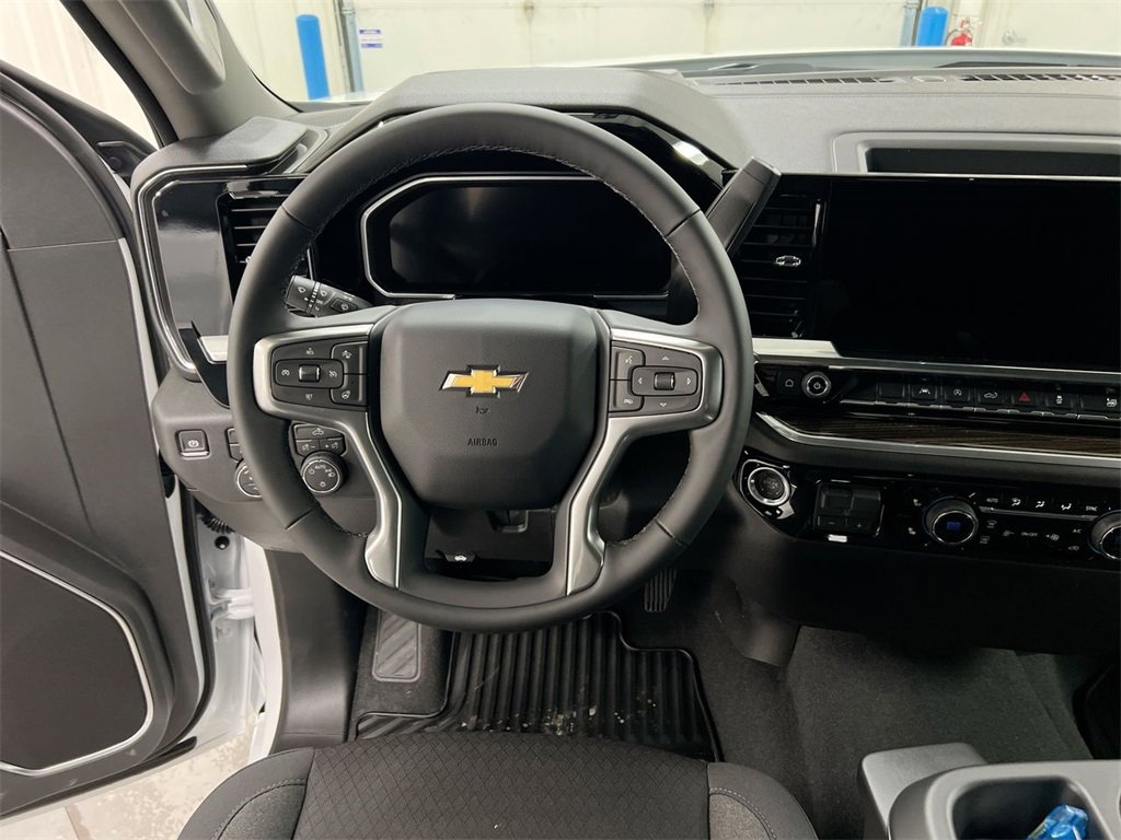 New 2026 Chevrolet Silverado 1500 LT image 11