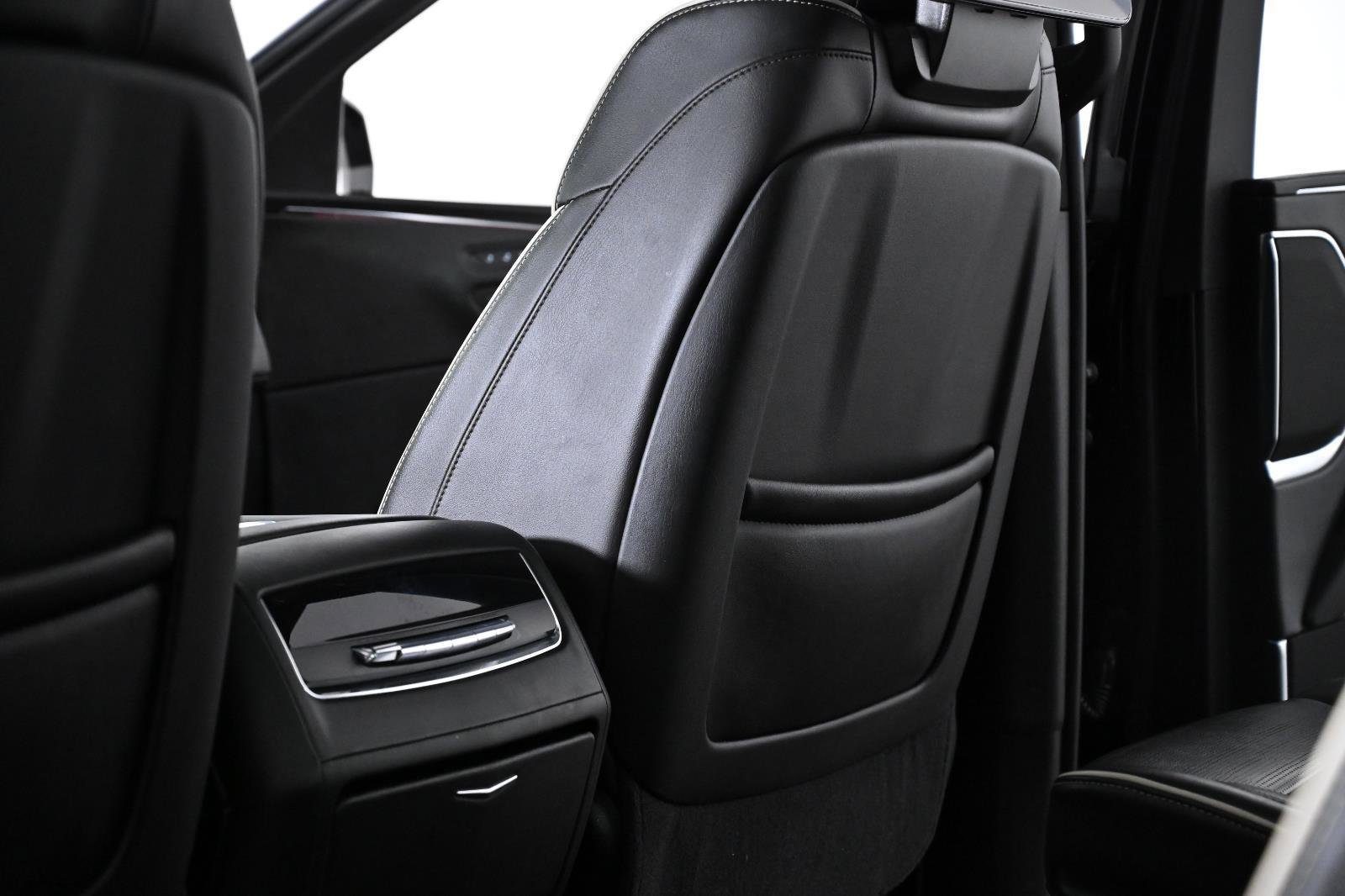 Used 2021 Cadillac Escalade Premium Luxury image 33