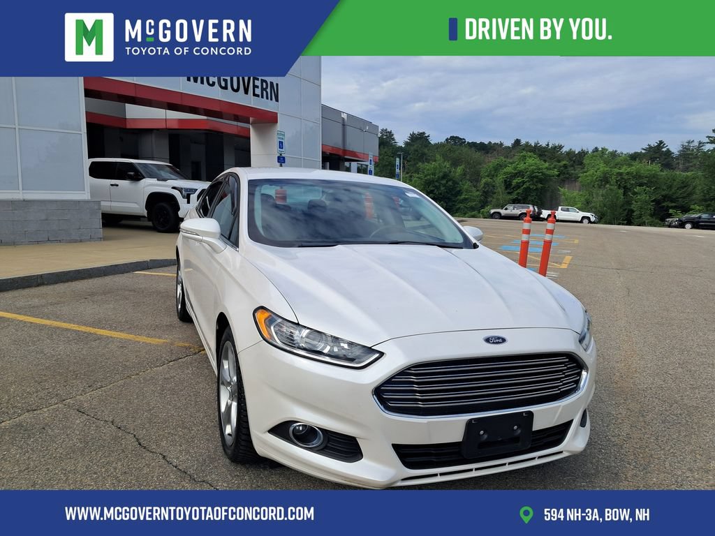 Used 2014 Ford Fusion SE w/ Equipment Group 201A FWD image 8