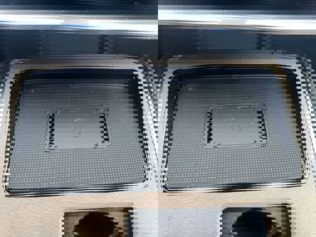 New 2026 Volvo EX90 Ultra image 17