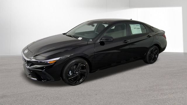 New 2026 Hyundai Elantra Sport FWD image 4