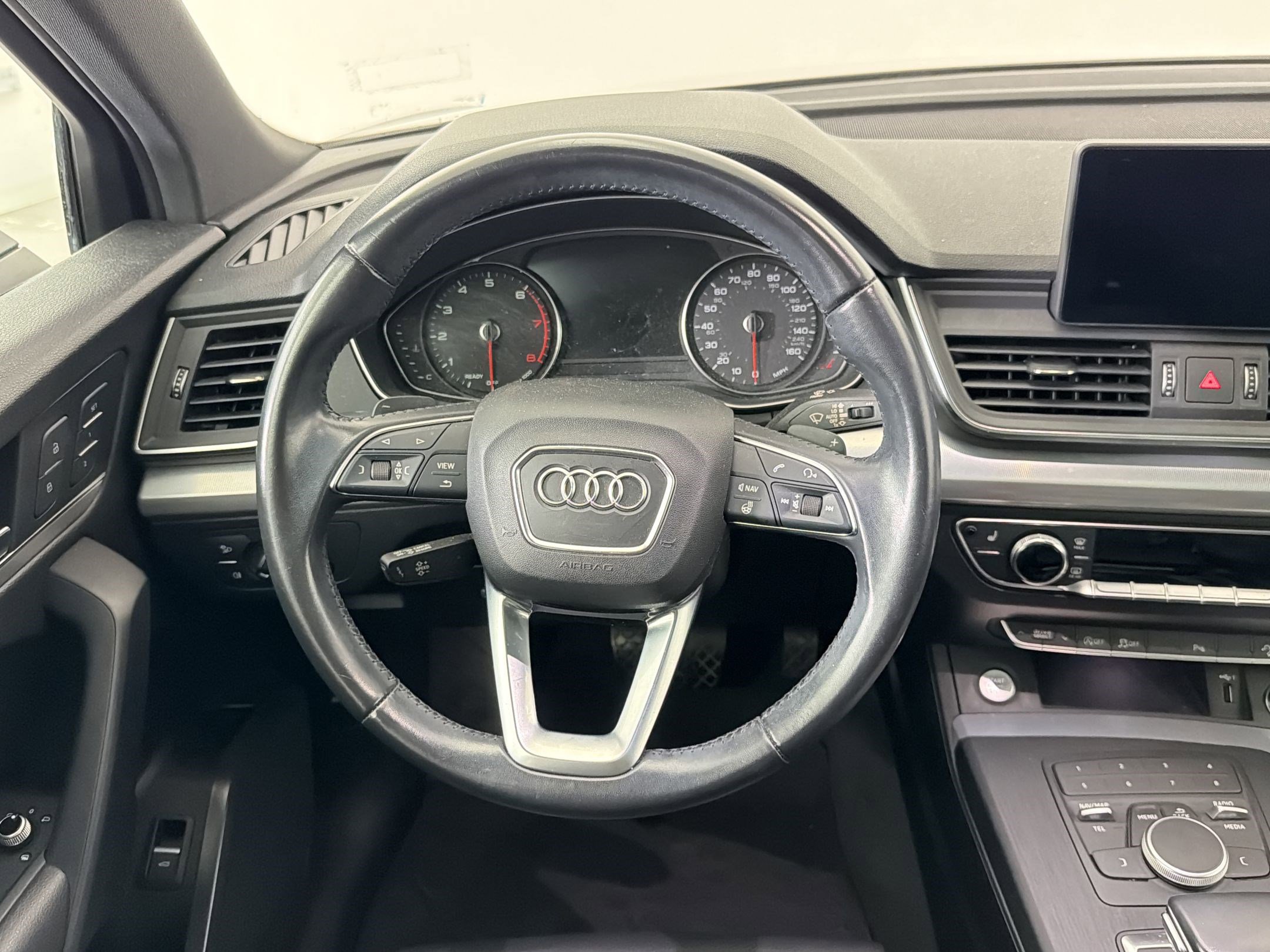 Used 2020 Audi Q5 2.0T Premium w/ Titanium Sport Package AWD/4WD image 16