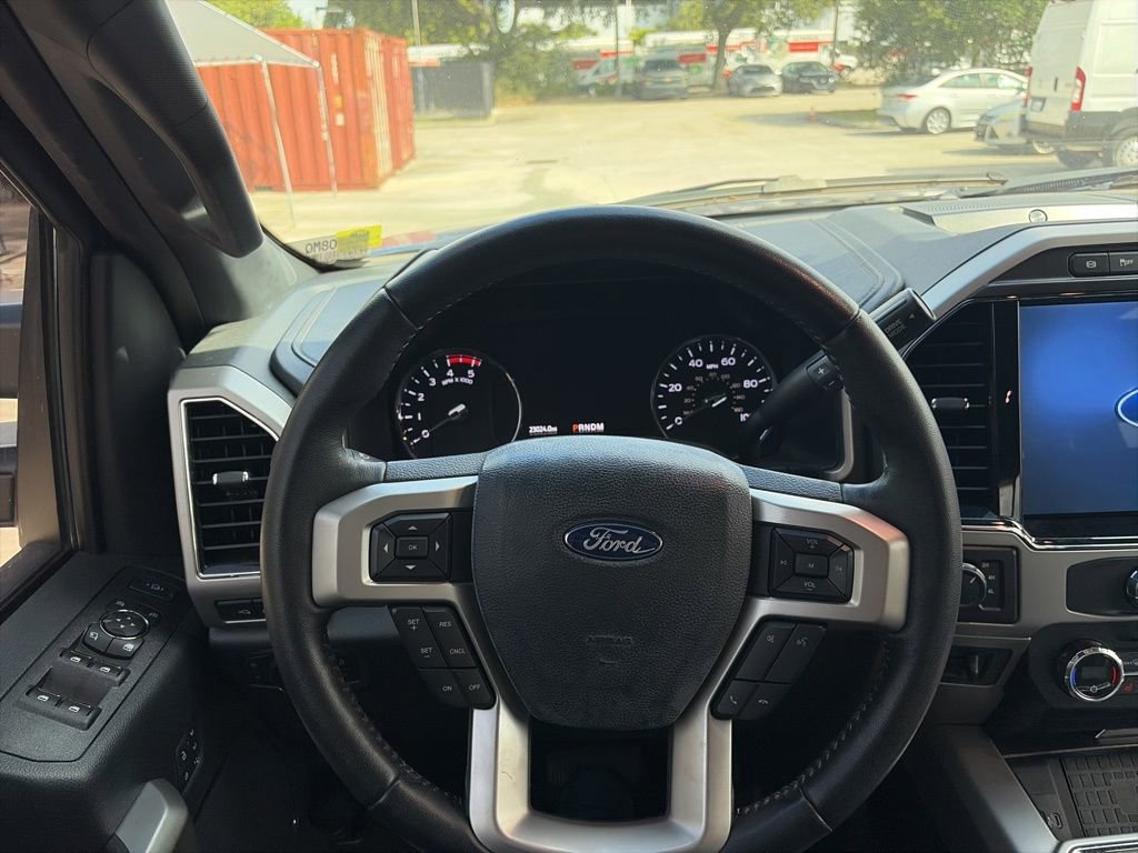 Used 2022 Ford F250 Lariat w/ Black Appearance Package AWD/4WD image 13