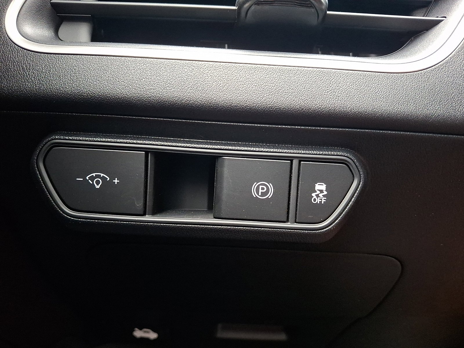 New 2026 Kia K4 FWD image 18