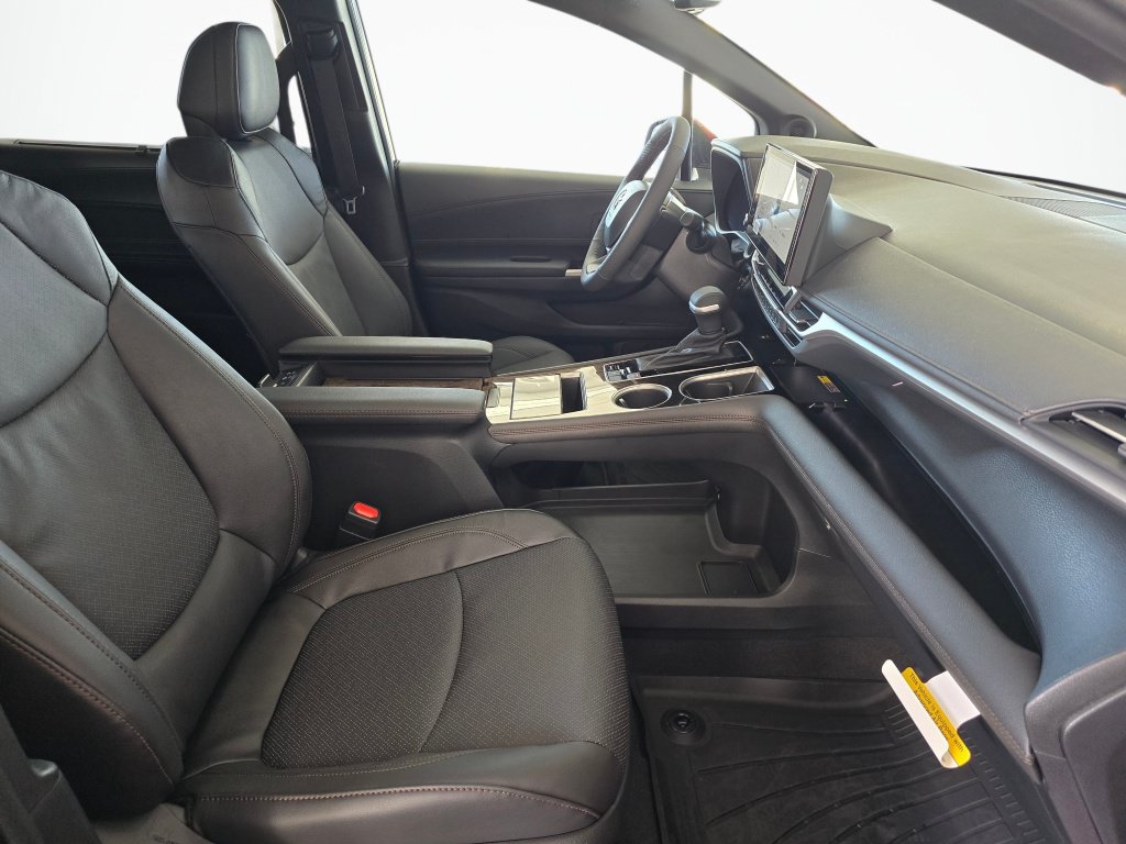 New 2026 Toyota Sienna Limited AWD/4WD image 41
