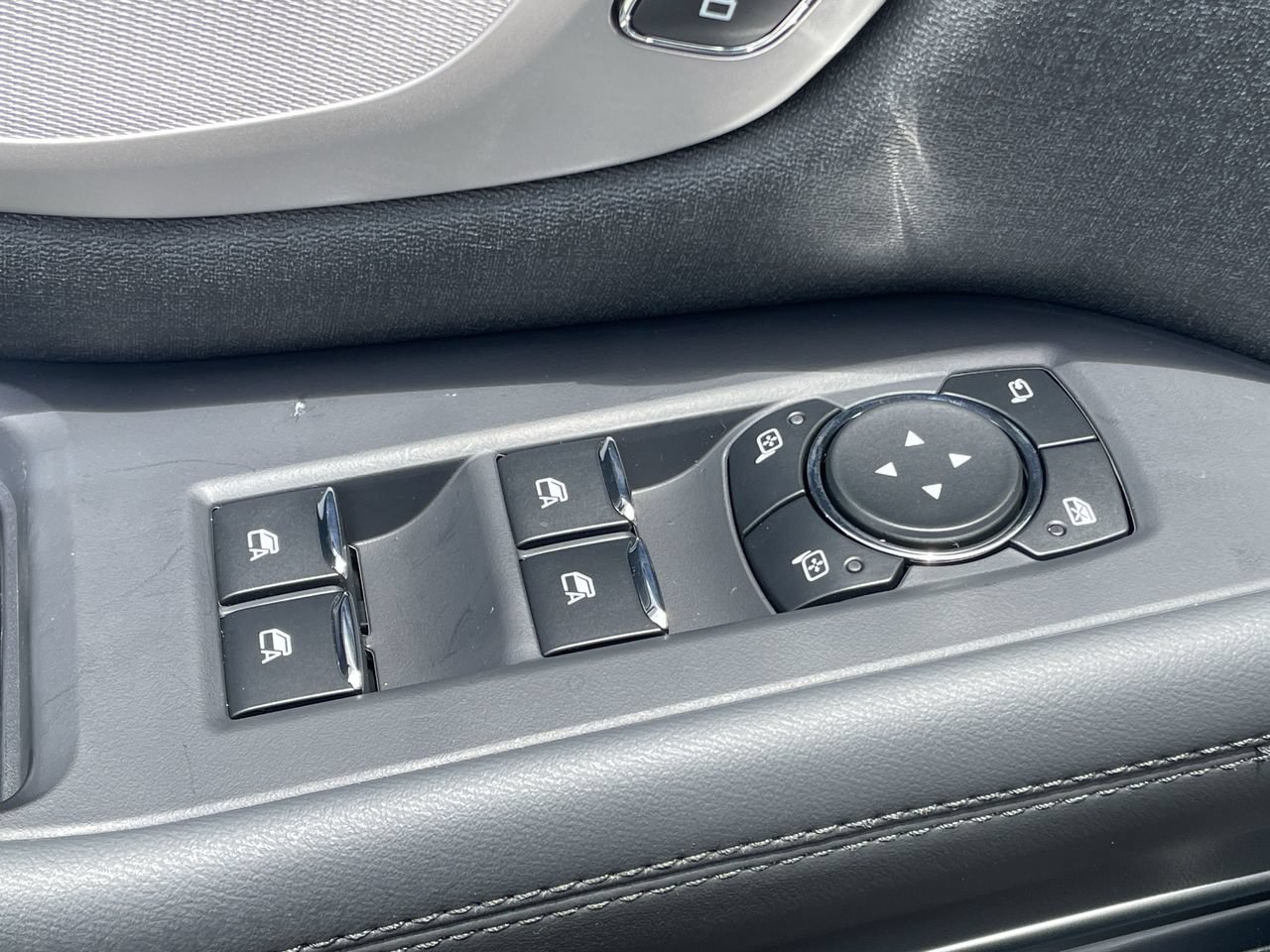 New 2026 Ford Expedition Active RWD image 21