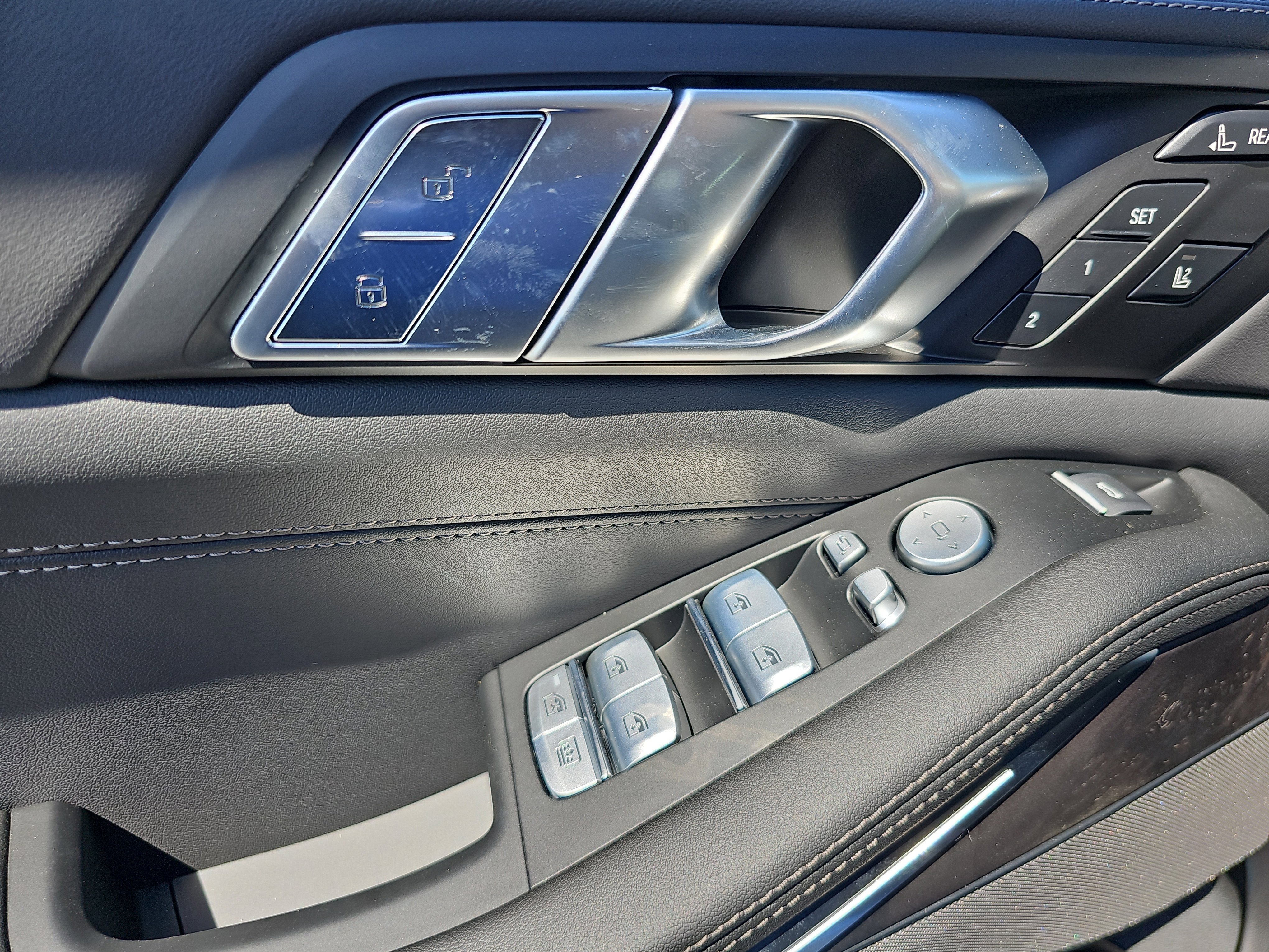 New 2026 BMW X7 xDrive40i w/ Premium Package image 30