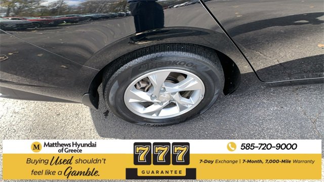Used 2023 Hyundai Elantra SE image 24