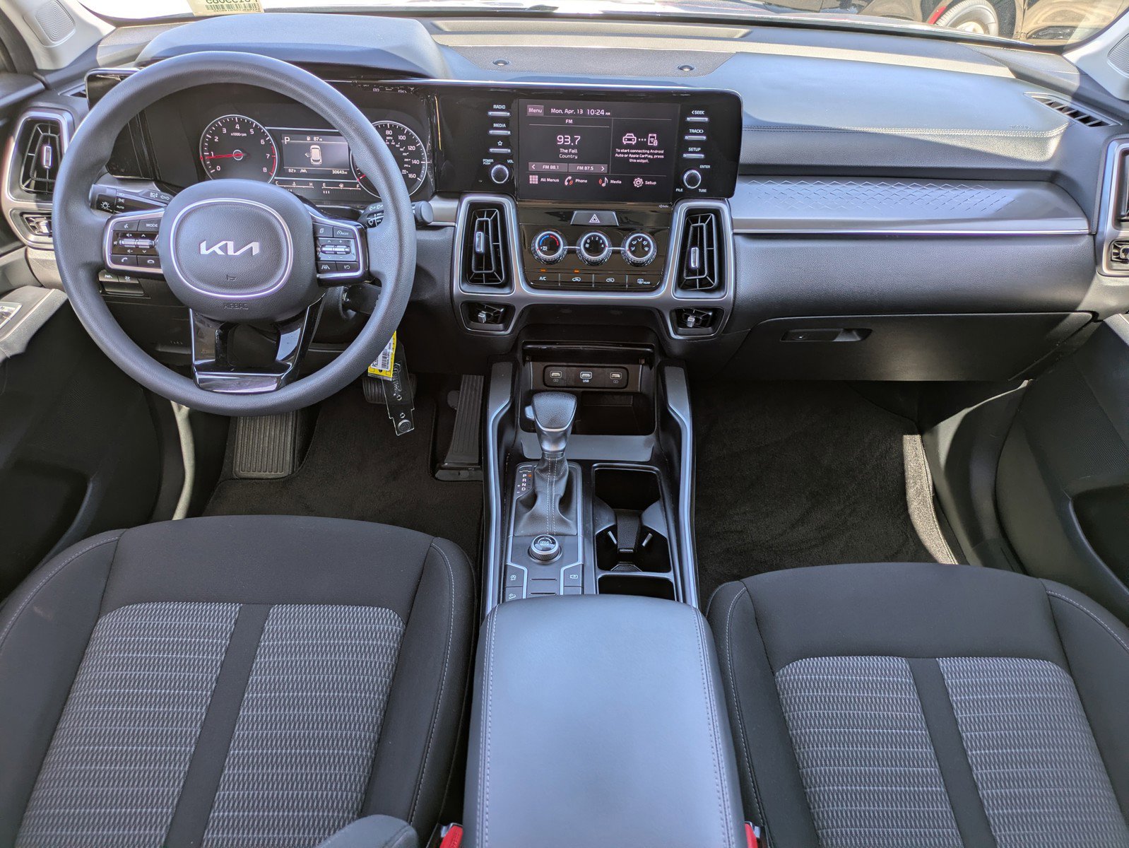 Certified 2023 Kia Sorento LX image 12