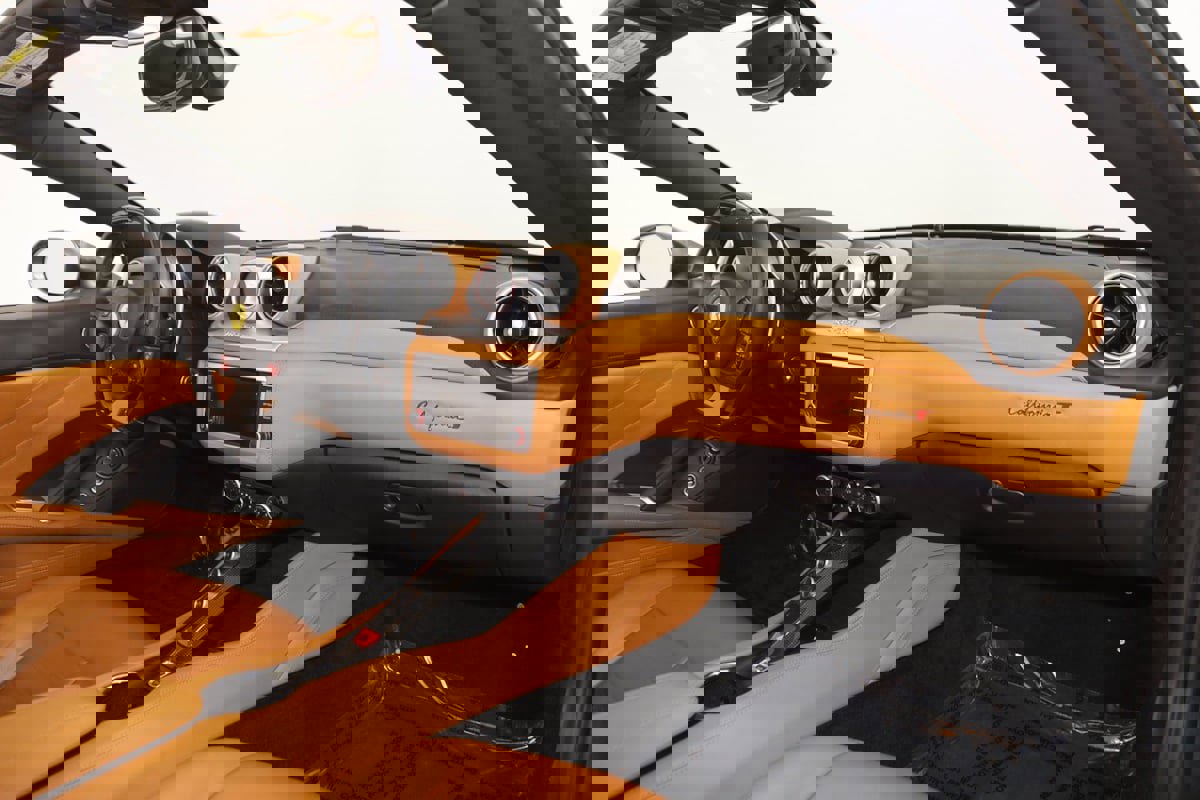 Used 2018 Ferrari California T image 79