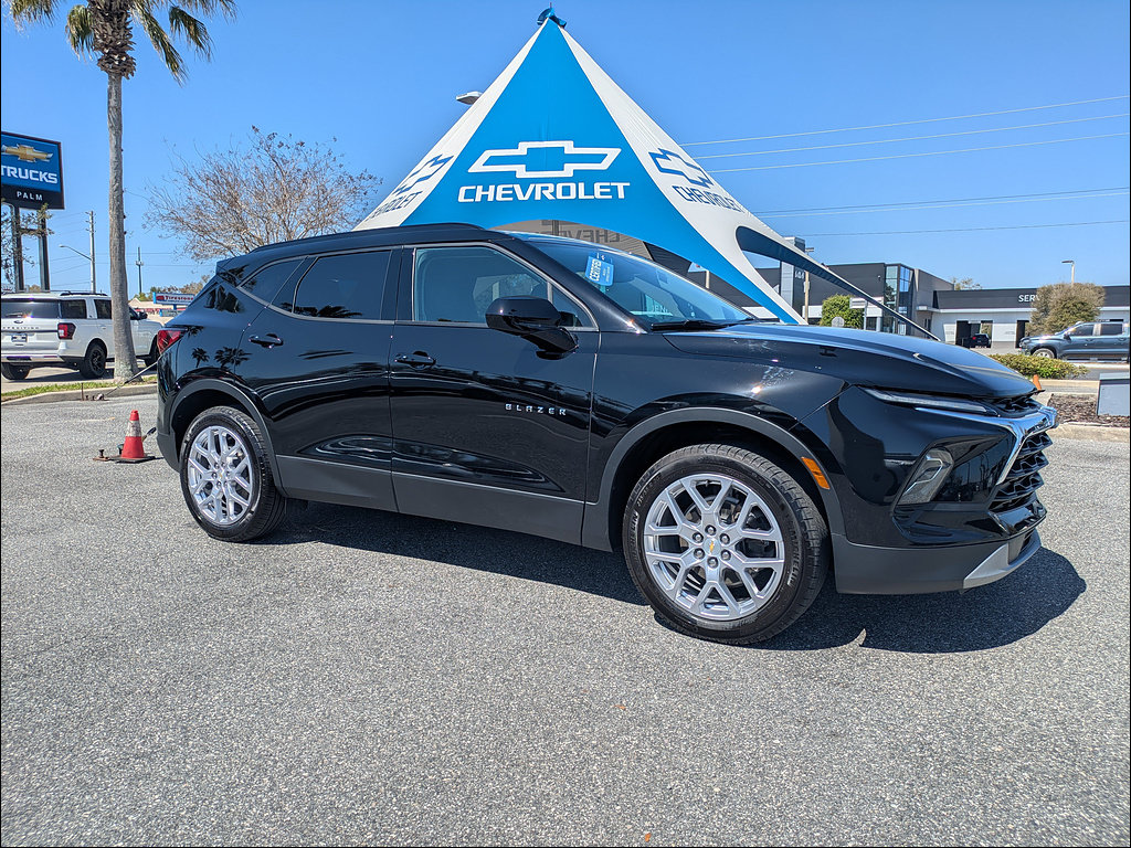 Certified 2024 Chevrolet Blazer LT w/ Convenience Package AWD/4WD image 18