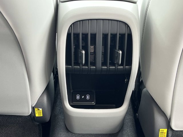 New 2026 Hyundai Kona Limited FWD image 18