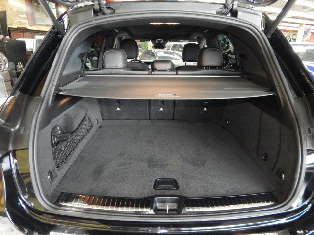 Used 2023 Mercedes-Benz GLE 450 GLE 450 AWD w/ AMG Line Exterior image 8