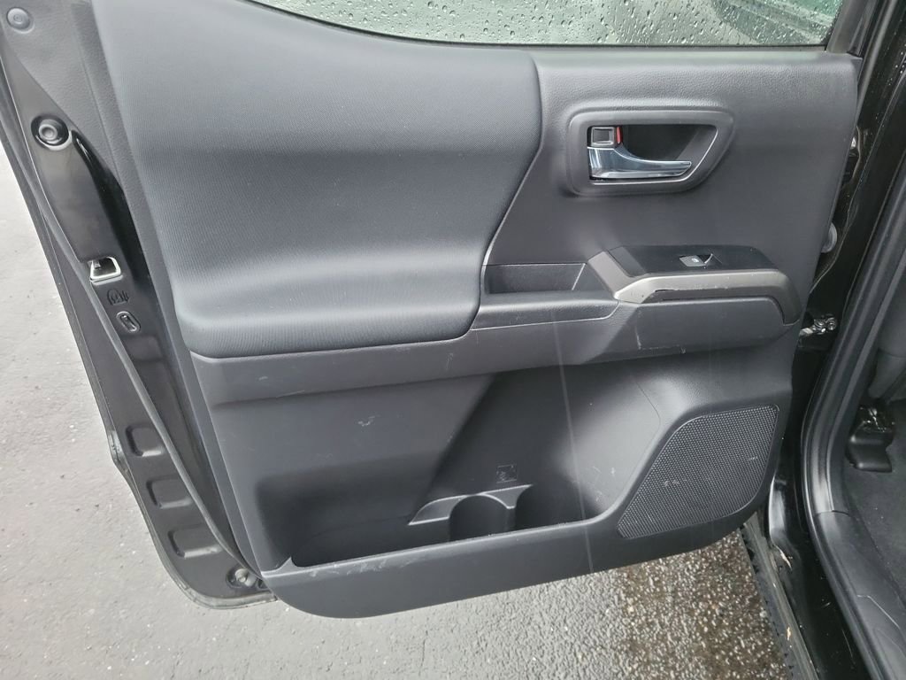 Used 2023 Toyota Tacoma TRD Off-Road w/ Technology Package image 36