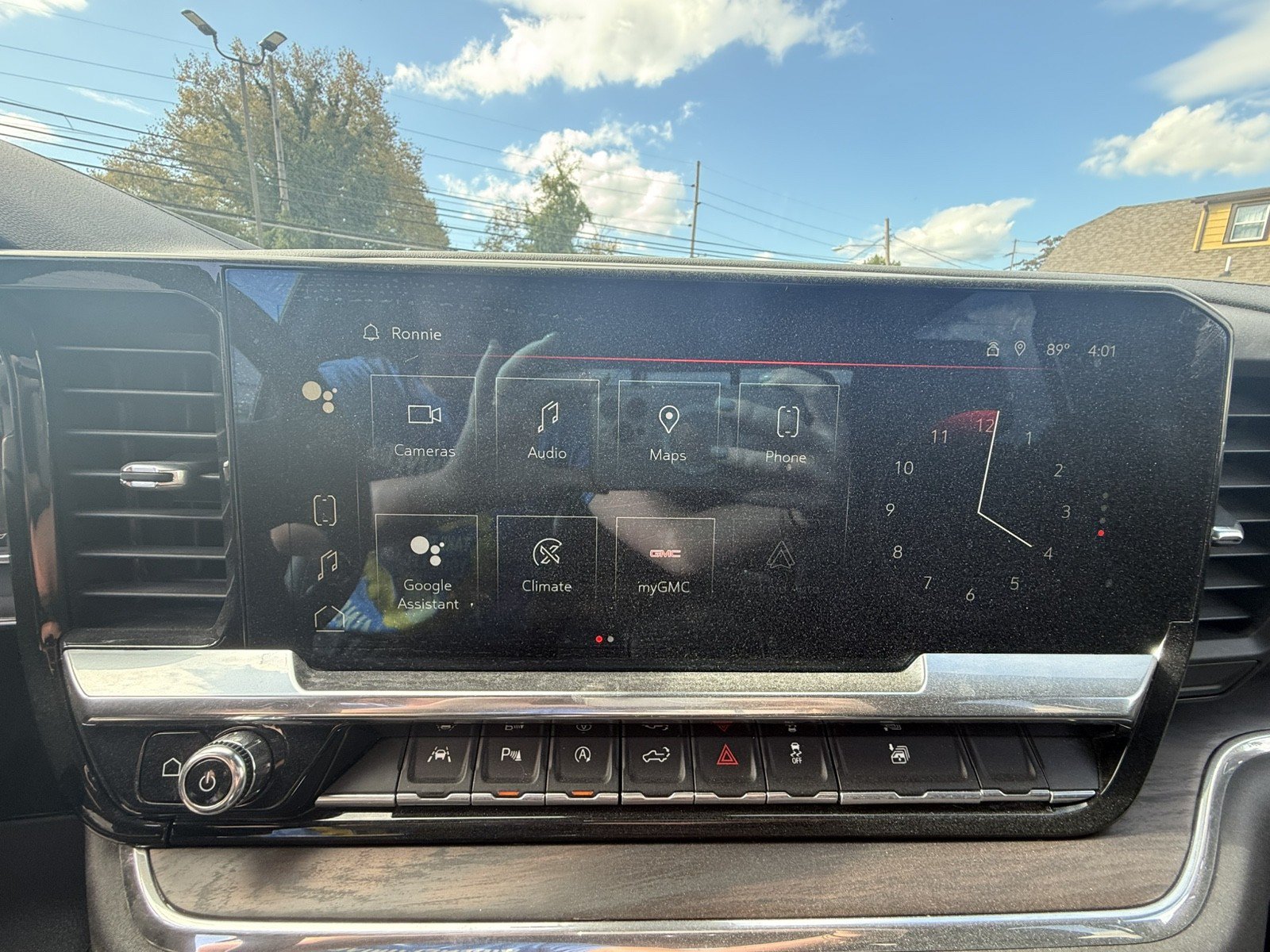 Used 2024 GMC Sierra 1500 SLT w/ SLT Premium Plus Package AWD/4WD image 15