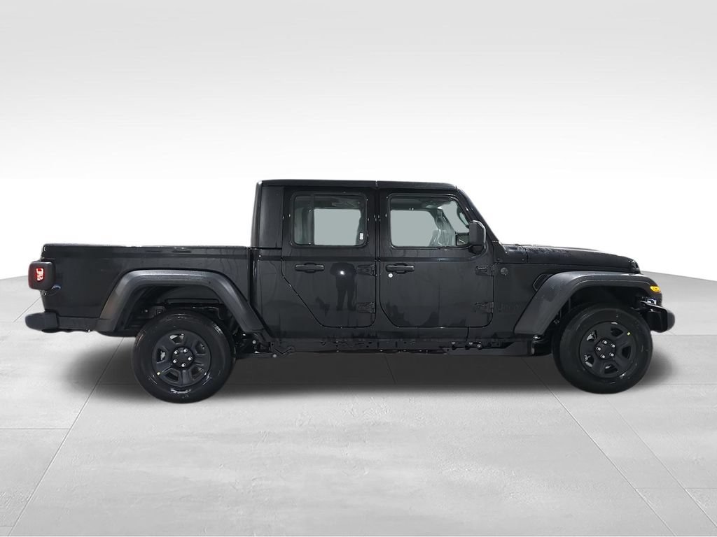 New 2026 Jeep Gladiator Sport AWD/4WD image 9
