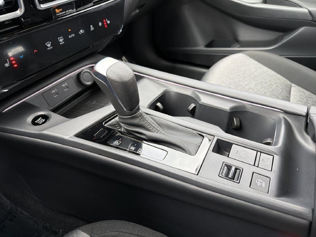 Certified 2026 Nissan Sentra SV w/ SV Convenience Package FWD image 27