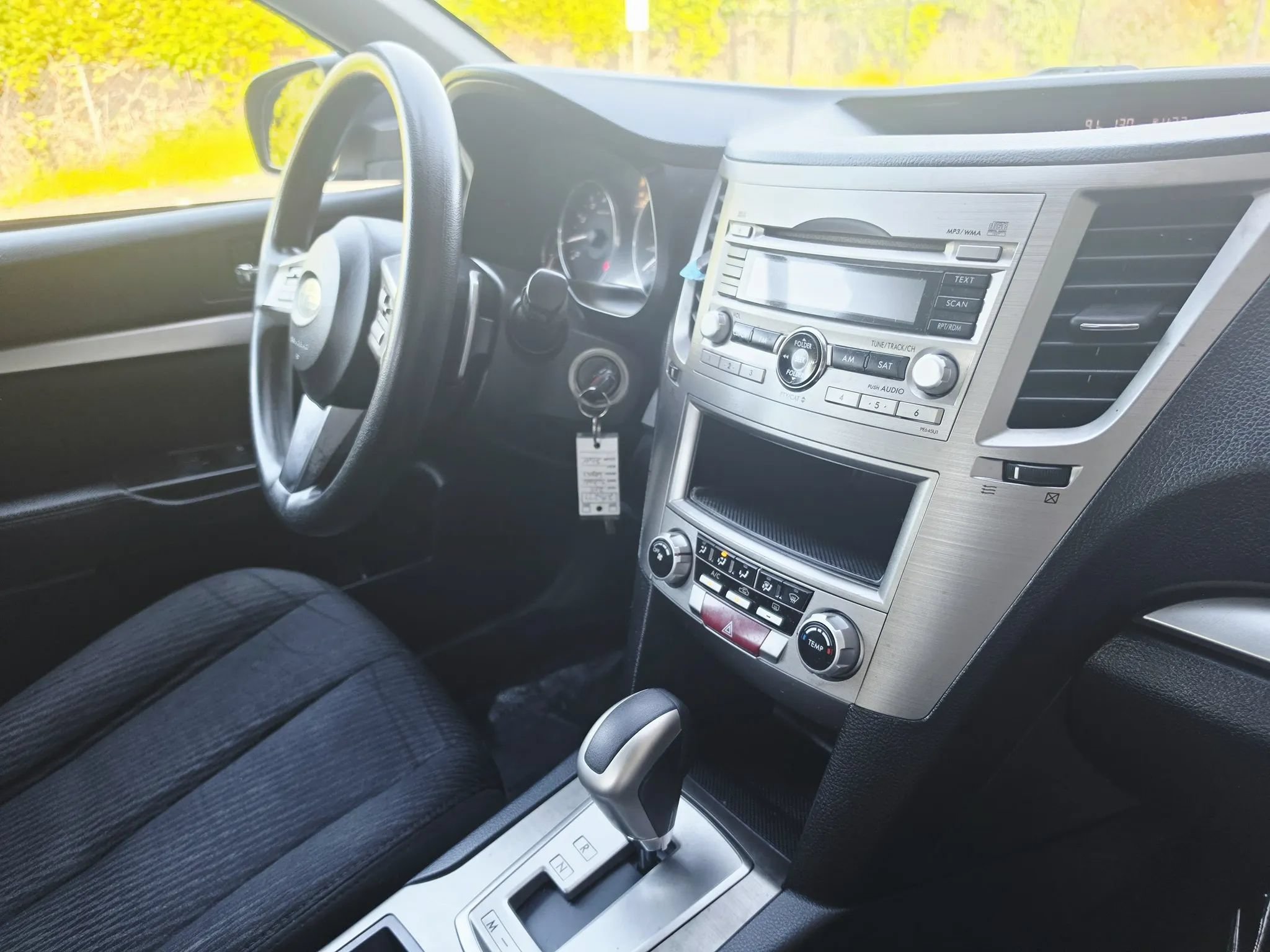 Used 2011 Subaru Legacy 2.5i AWD/4WD image 14