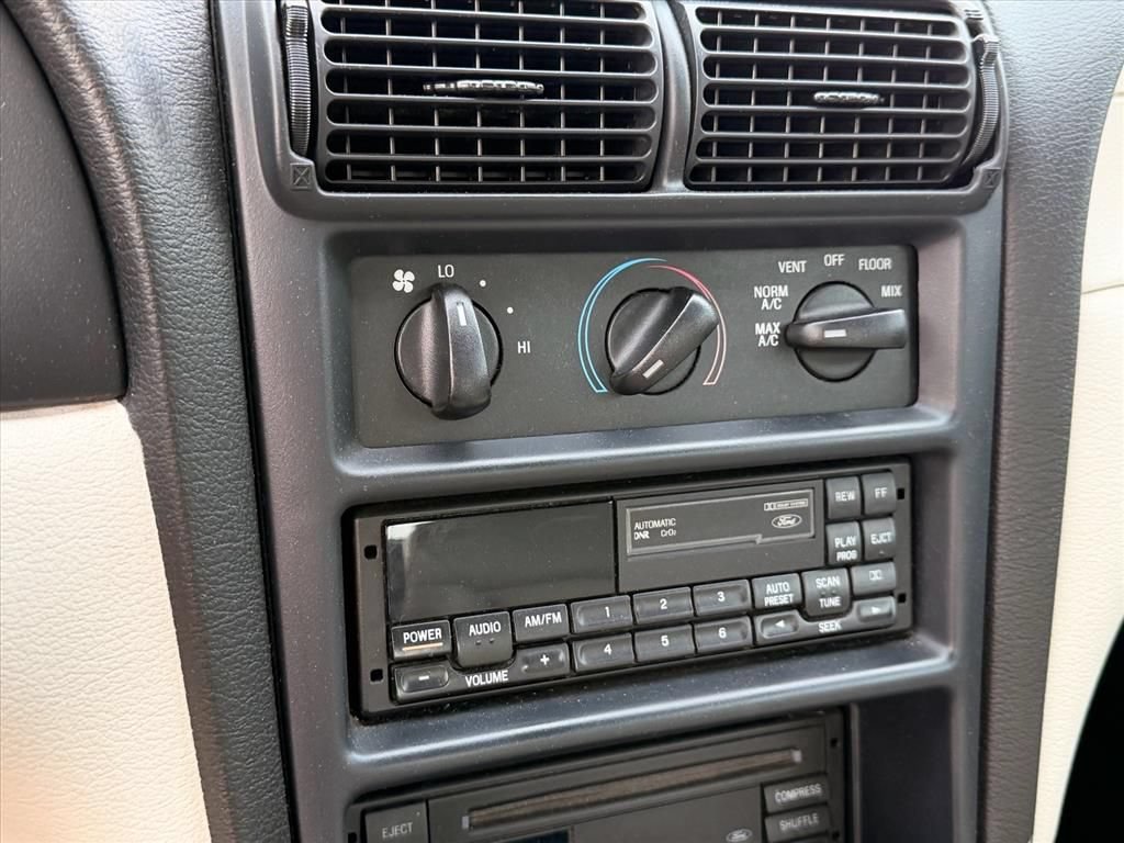 Used 1996 Ford Mustang GT RWD image 22