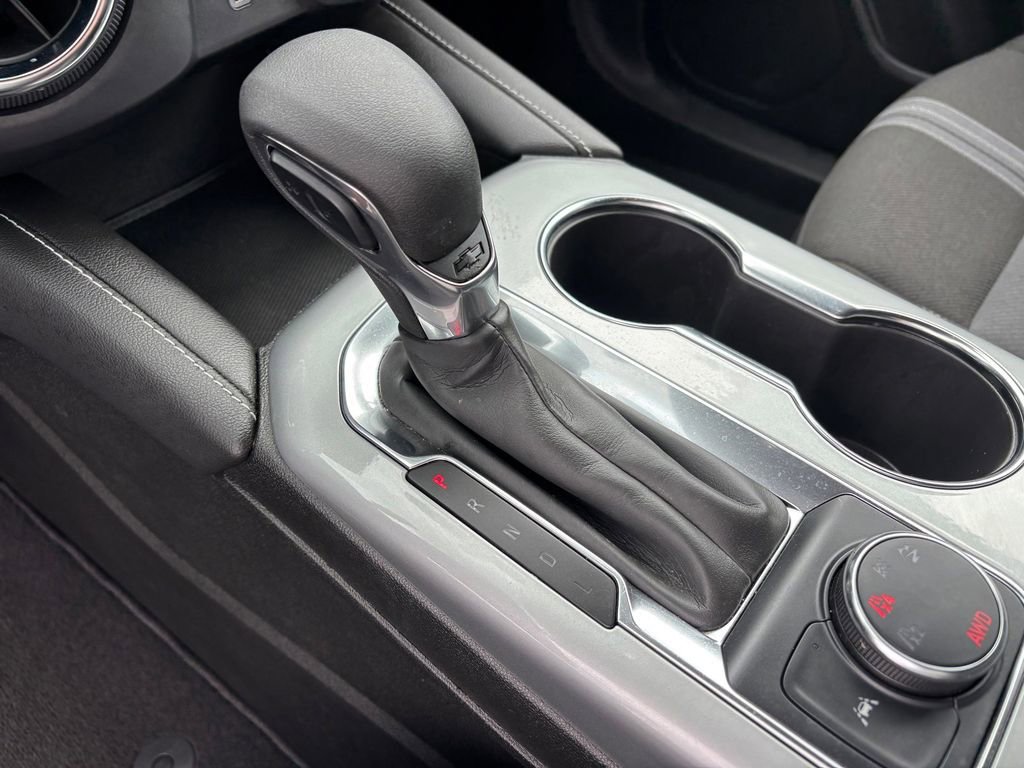 Used 2025 Chevrolet Blazer LT AWD/4WD image 17