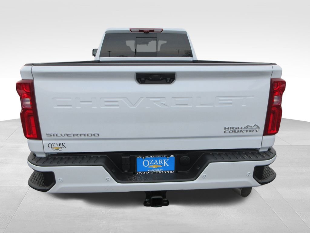 New 2026 Chevrolet Silverado 3500 High Country w/ High Country Premium Package AWD/4WD image 4