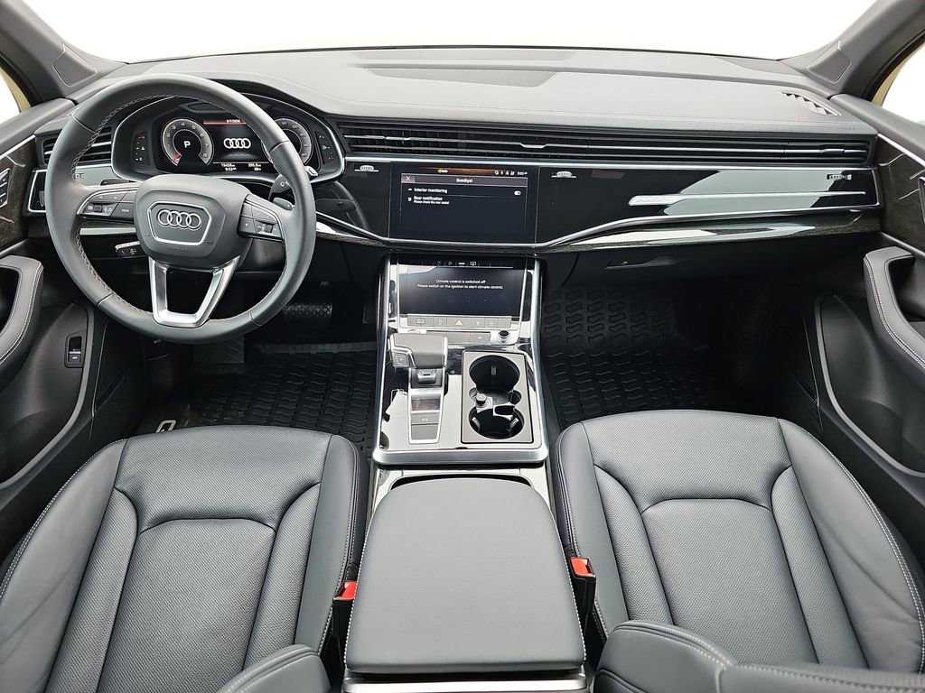 Used 2025 Audi Q7 3.0T Premium Plus w/ Premium Plus Package image 10